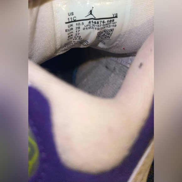 Nike Air Jordan 13  kids 11C Retro Lakers white purple Michael Jordan - Picture 9 of 10